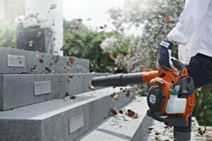 Benzine handgedragen