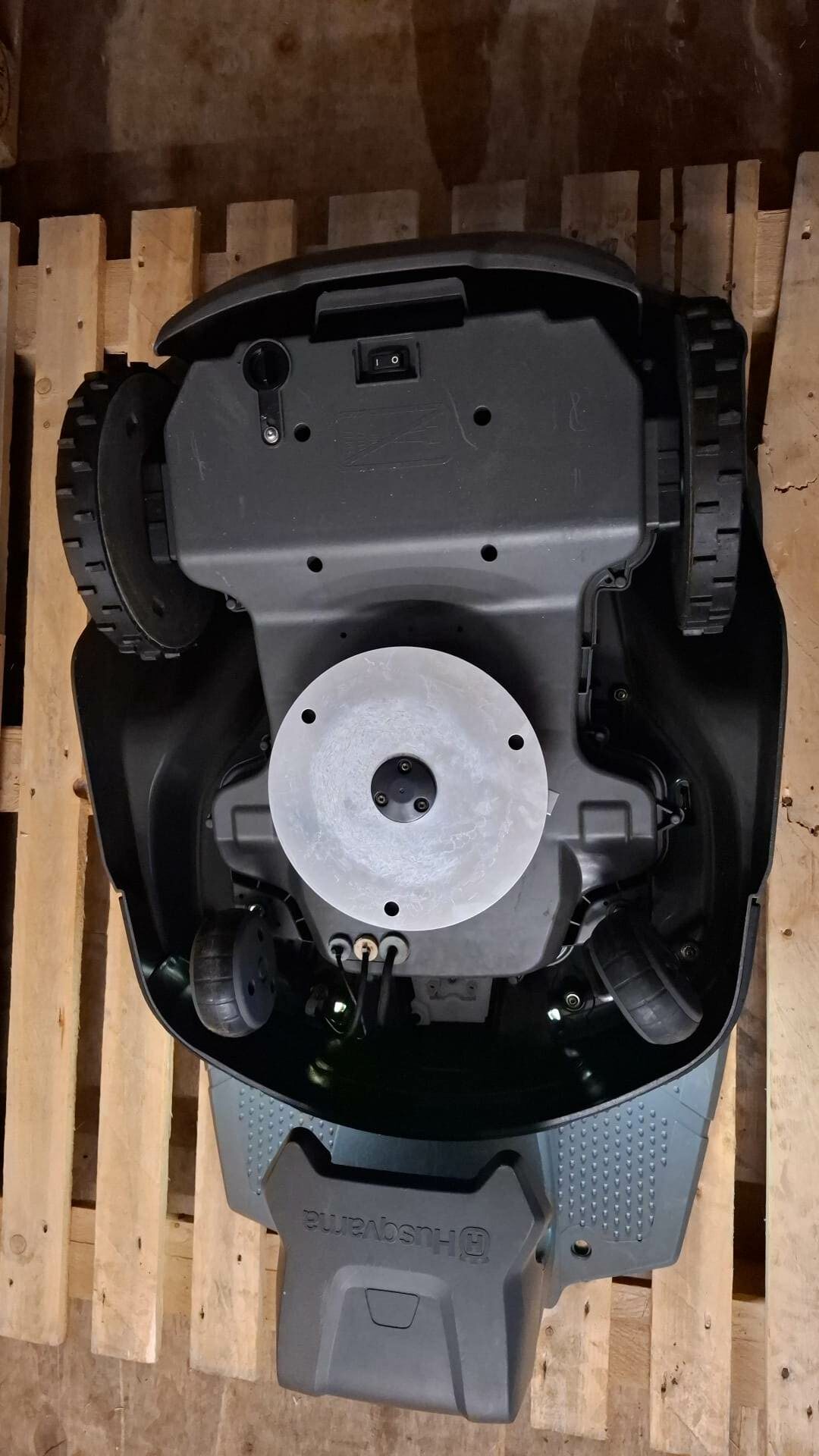 Husqvarna Automower 450X gebruikt - Afbeelding 4